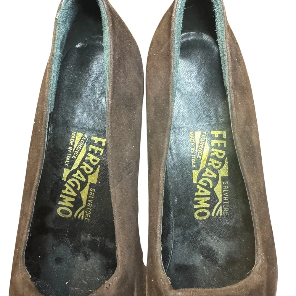 Salvatore Ferragamo Shoes Womens Size‎ 7.5 4A Brown Suede Square Toe Pumps Italy